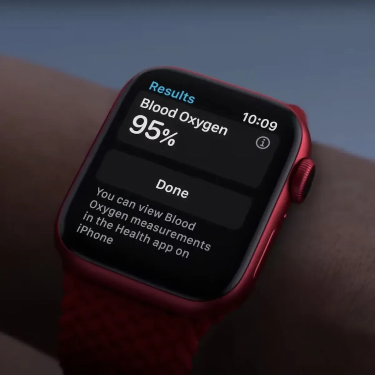 Apple Watch Patent Judgment Climbs to About $818 Million After $184 Million Interest Order
