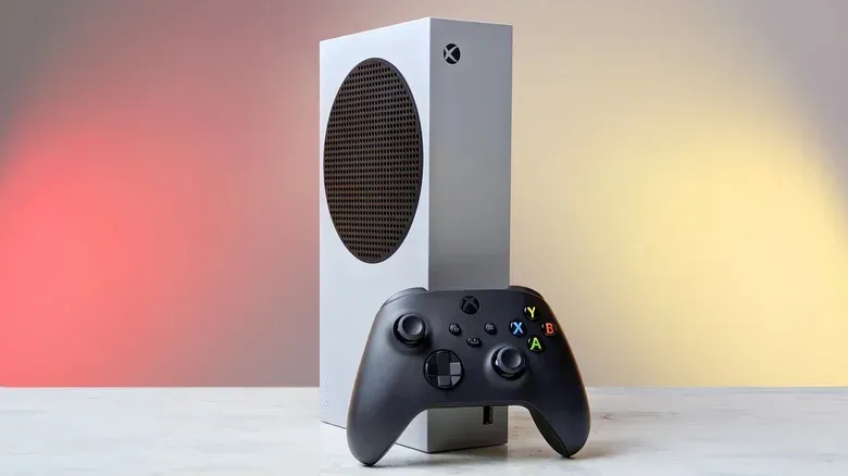 Xbox Series S digital-only console beside an Xbox Series X