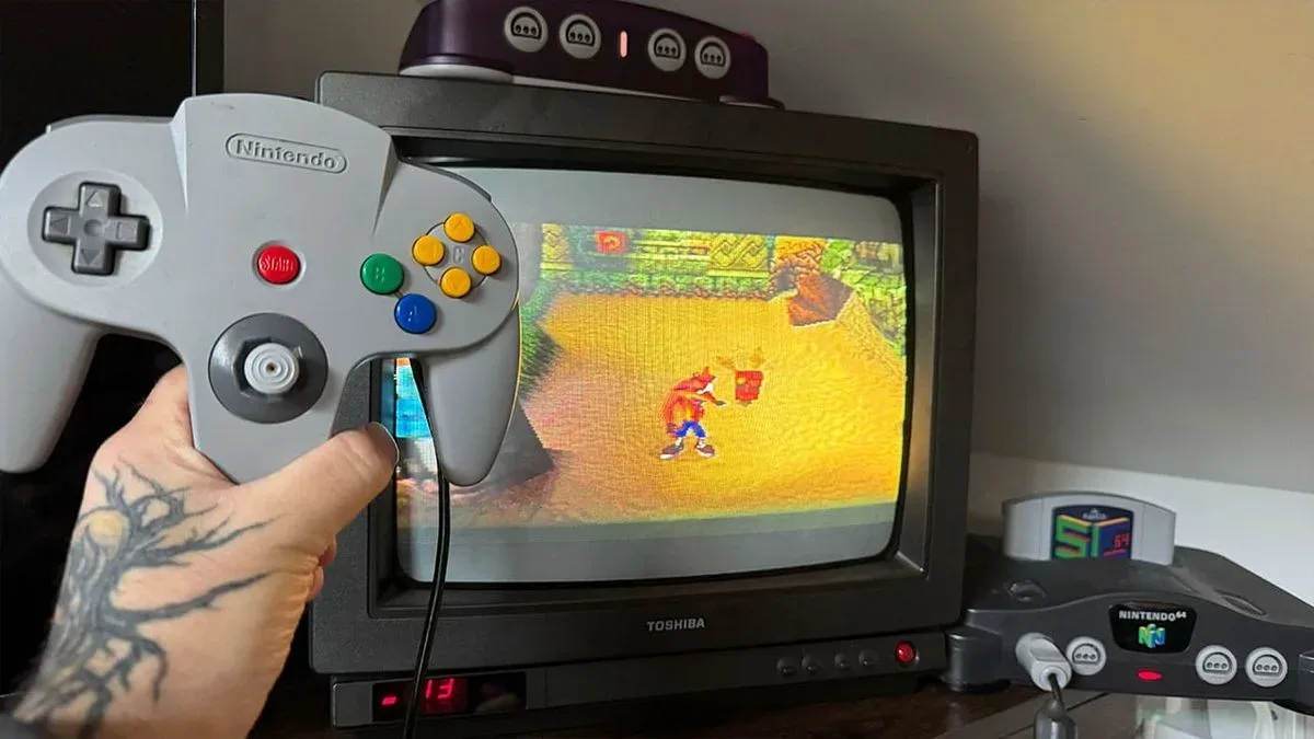 Crash Bandicoot running in the early fan-made Nintendo 64 port demo