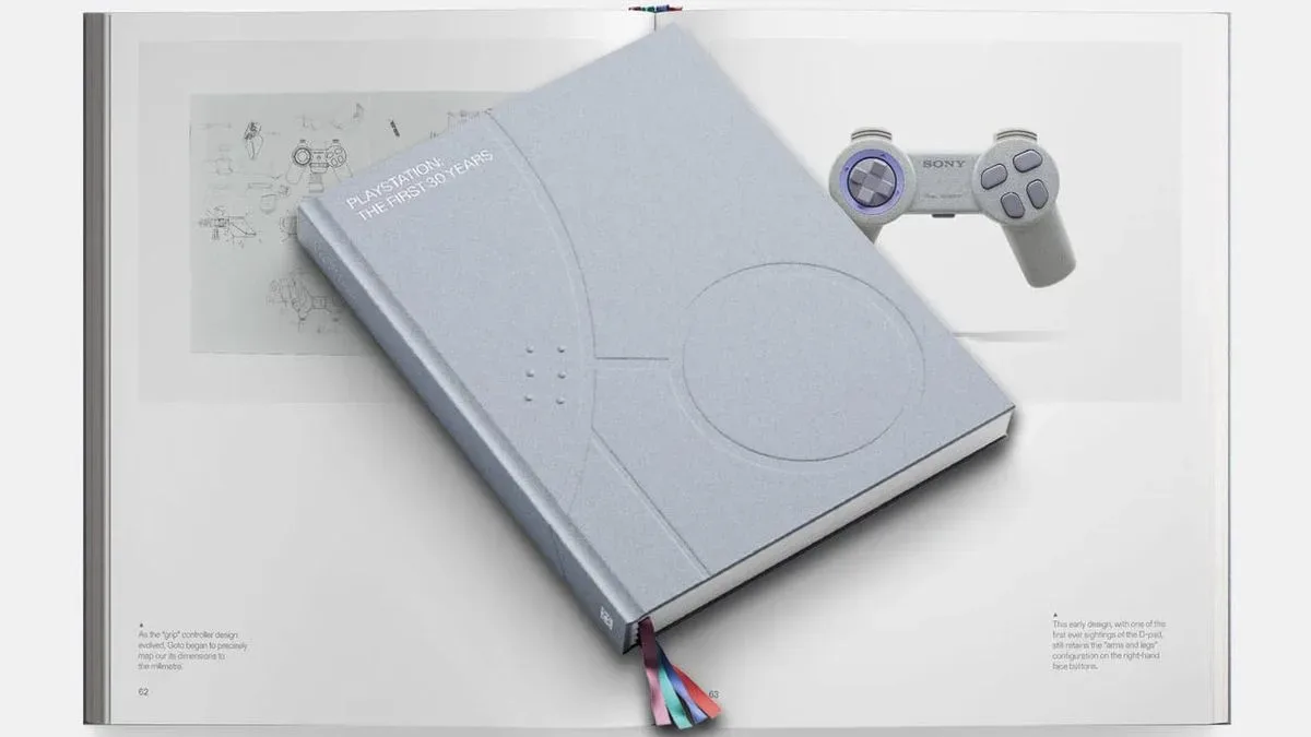 Deluxe Edition cover of PlayStation: The First 30 Years