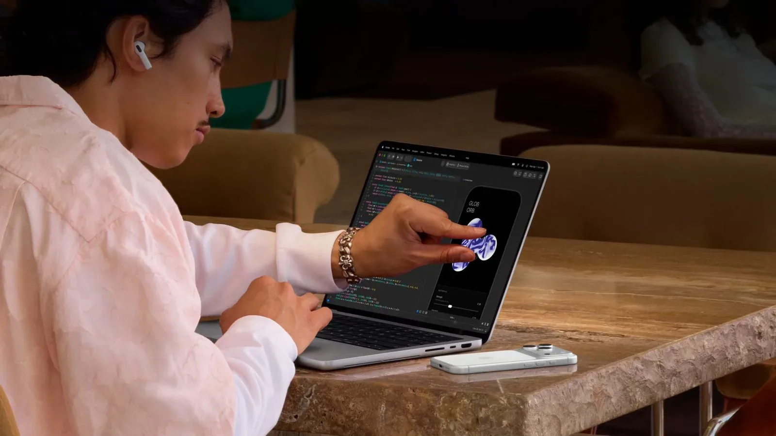 Touch-enabled PROLED MacBook Pro with OLED display
