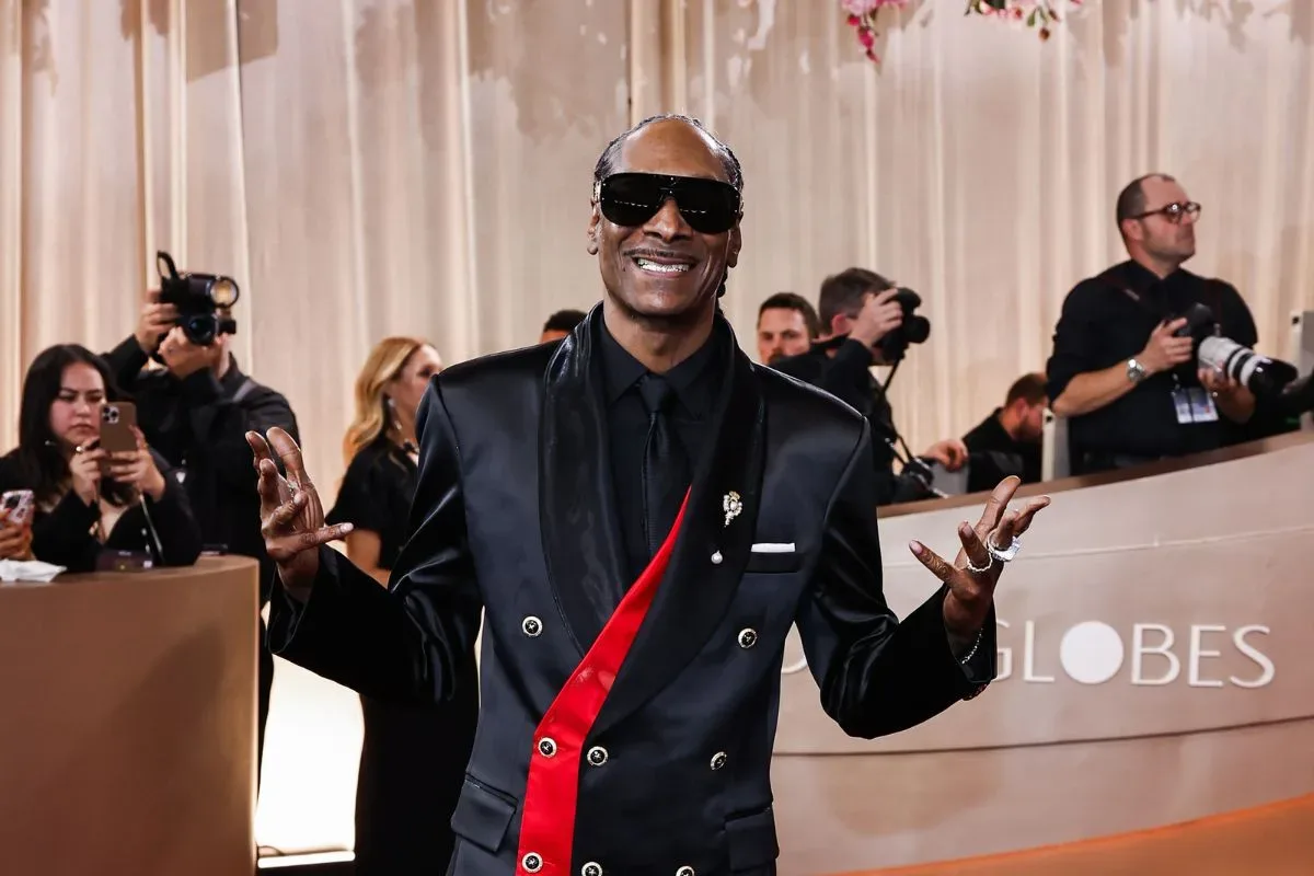 Snoop Dogg and Phonixthecool story about independent music ownership and Death Row development