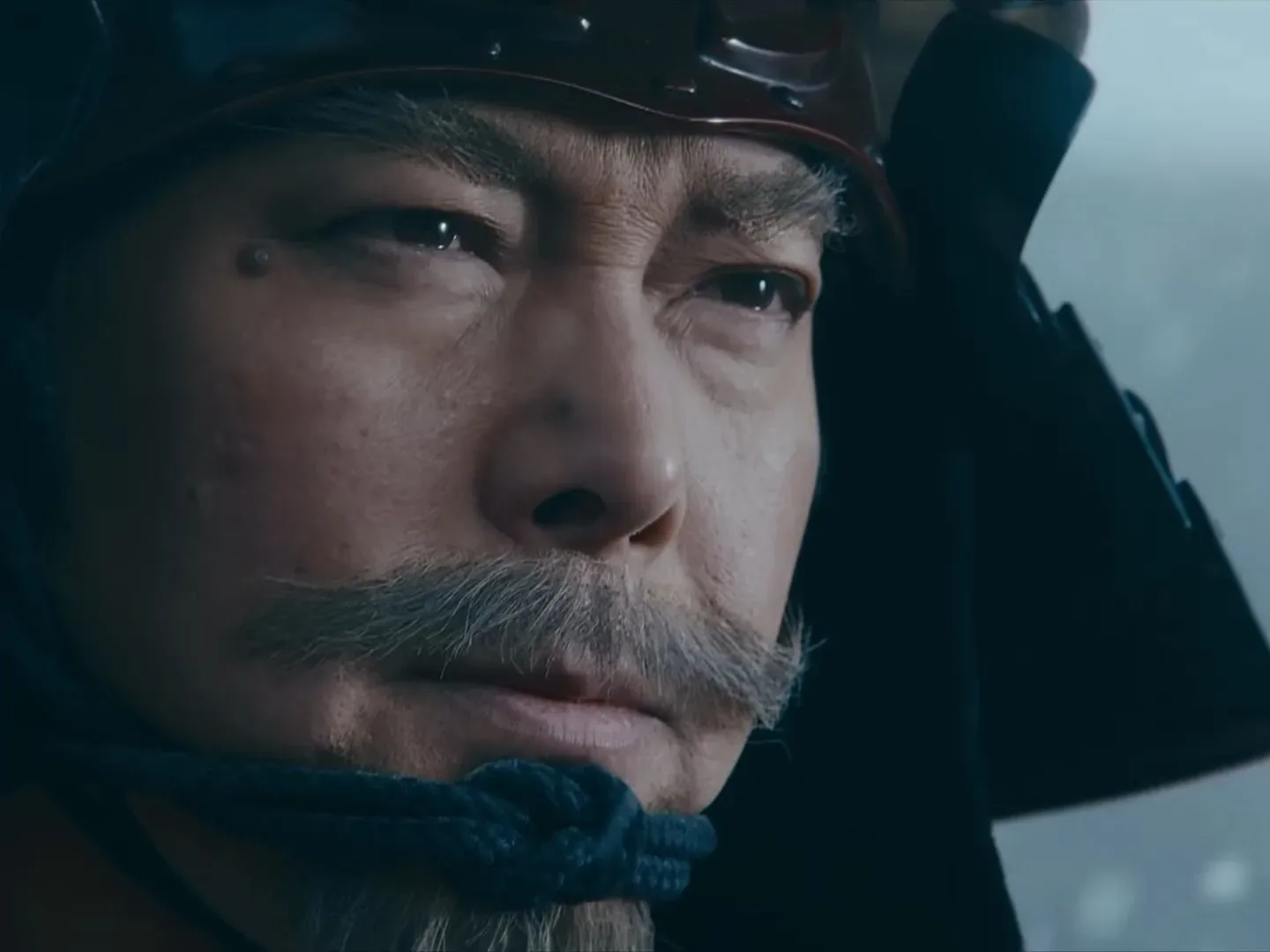 A Total War: Shogun 2 battle interface with unit cards visible