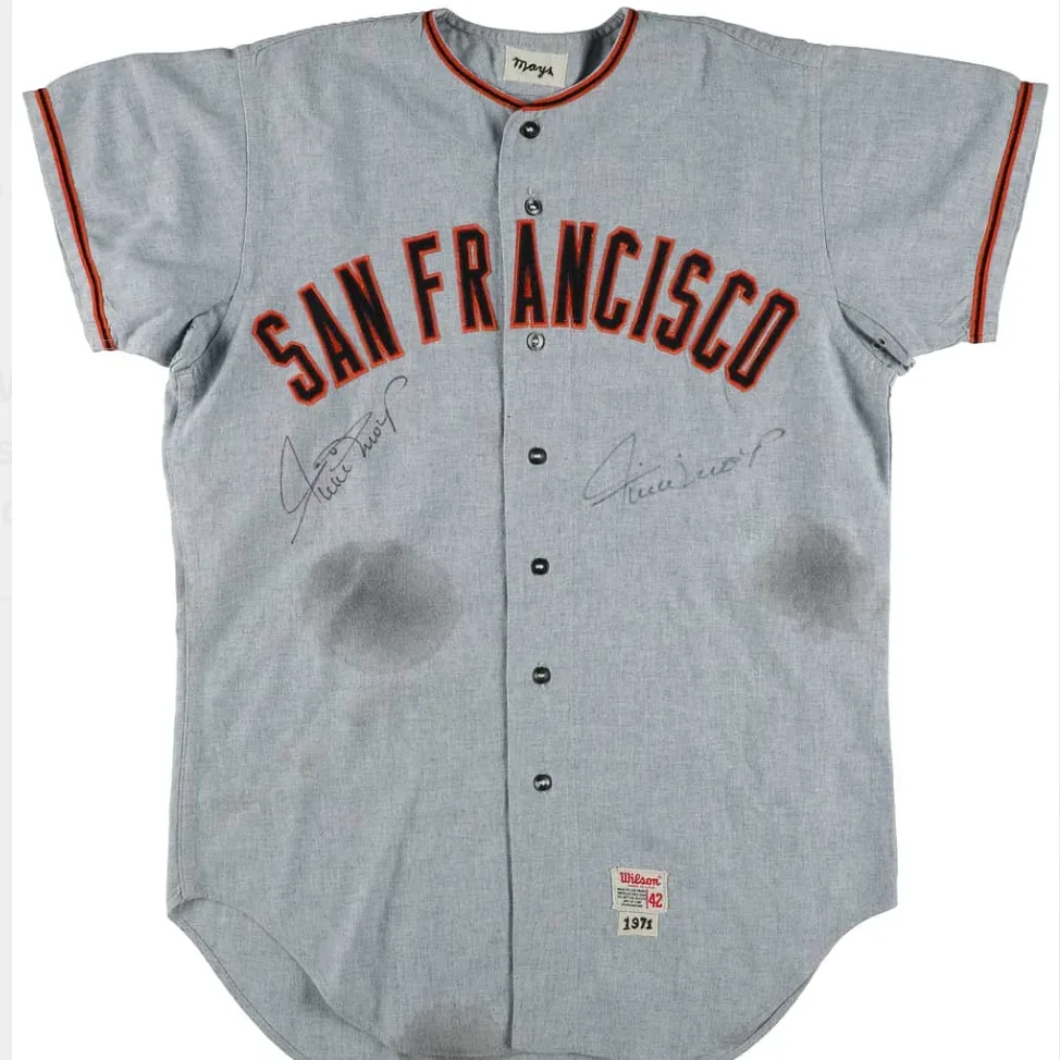 Mickey Mantle 1960 New York Yankees road jersey and Willie Mays 1971 San Francisco Giants jersey