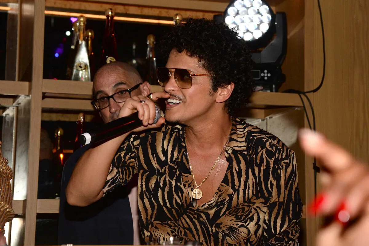 Bruno Mars’ I Just Might ties Kendrick Lamar and SZA for a 31-week Hot R&B/Hip-Hop Songs chart record