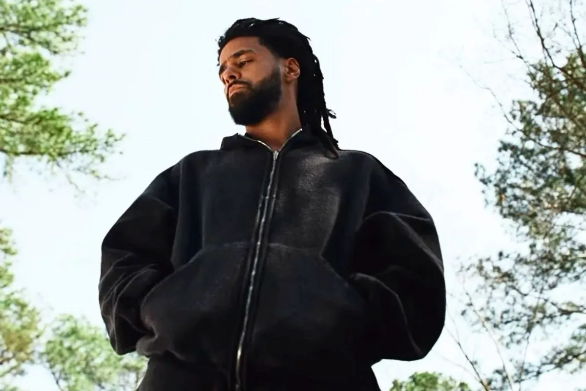 J. Cole performing during The Fall-Off era