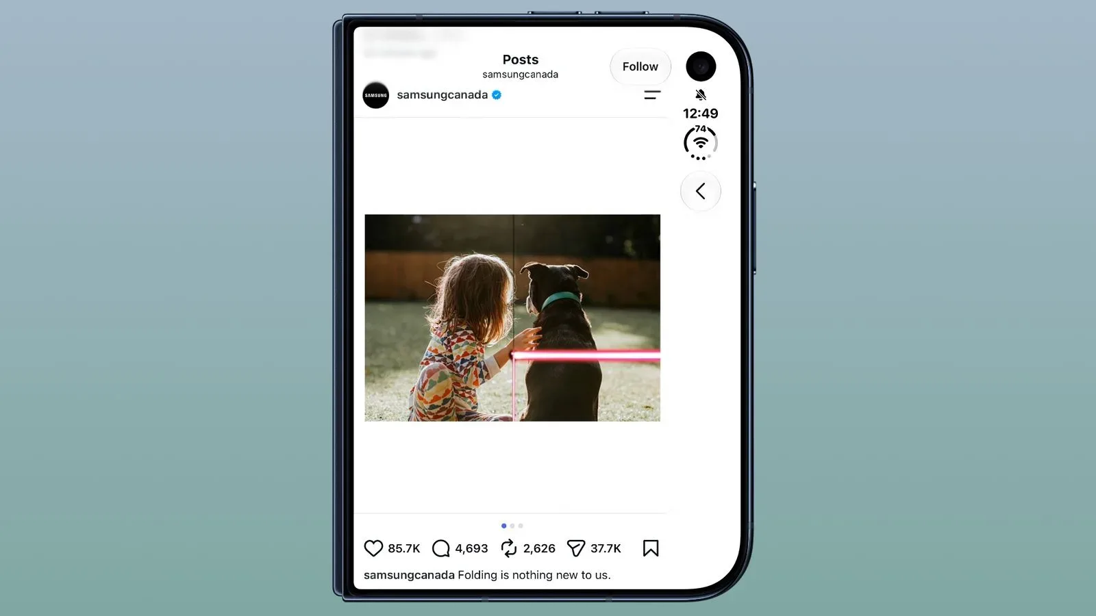 Samsung campaign image showing a bright line across a foldable phone display