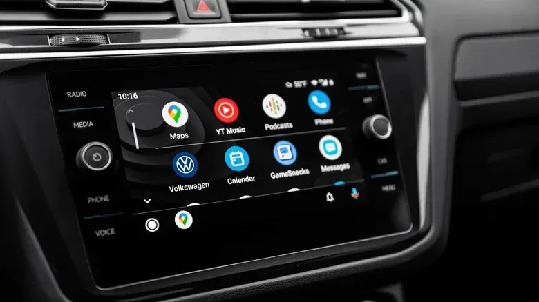 Android Auto voice calling interface on a vehicle dashboard