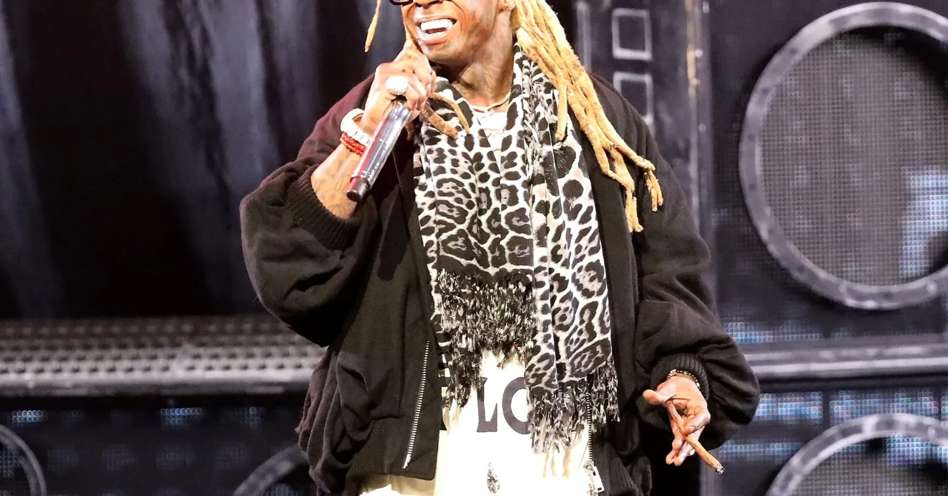Lil Wayne and Drake connected by a headline about unreleased collaborative music