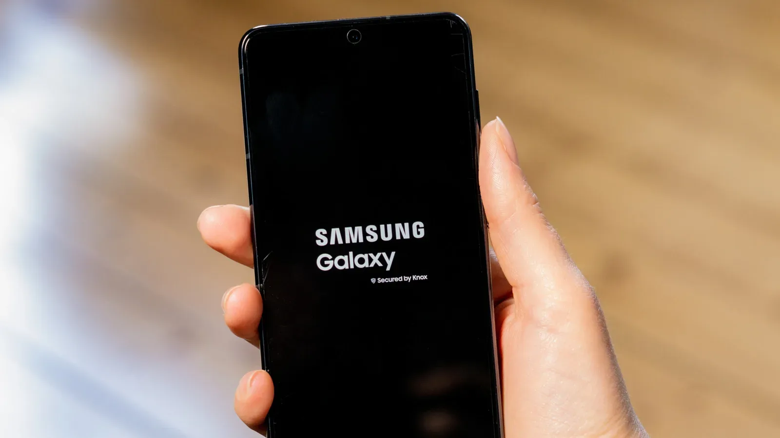 Samsung Galaxy Ultra phones arranged to illustrate differences between trade-in, buyback and private-sale values