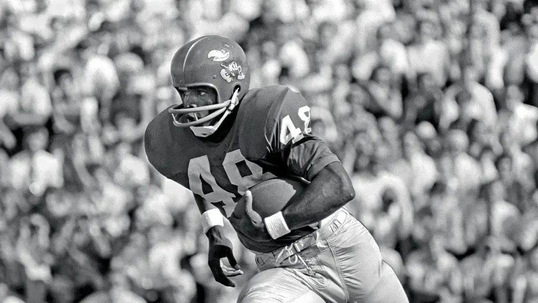 1966 Philadelphia Gale Sayers rookie card number 38