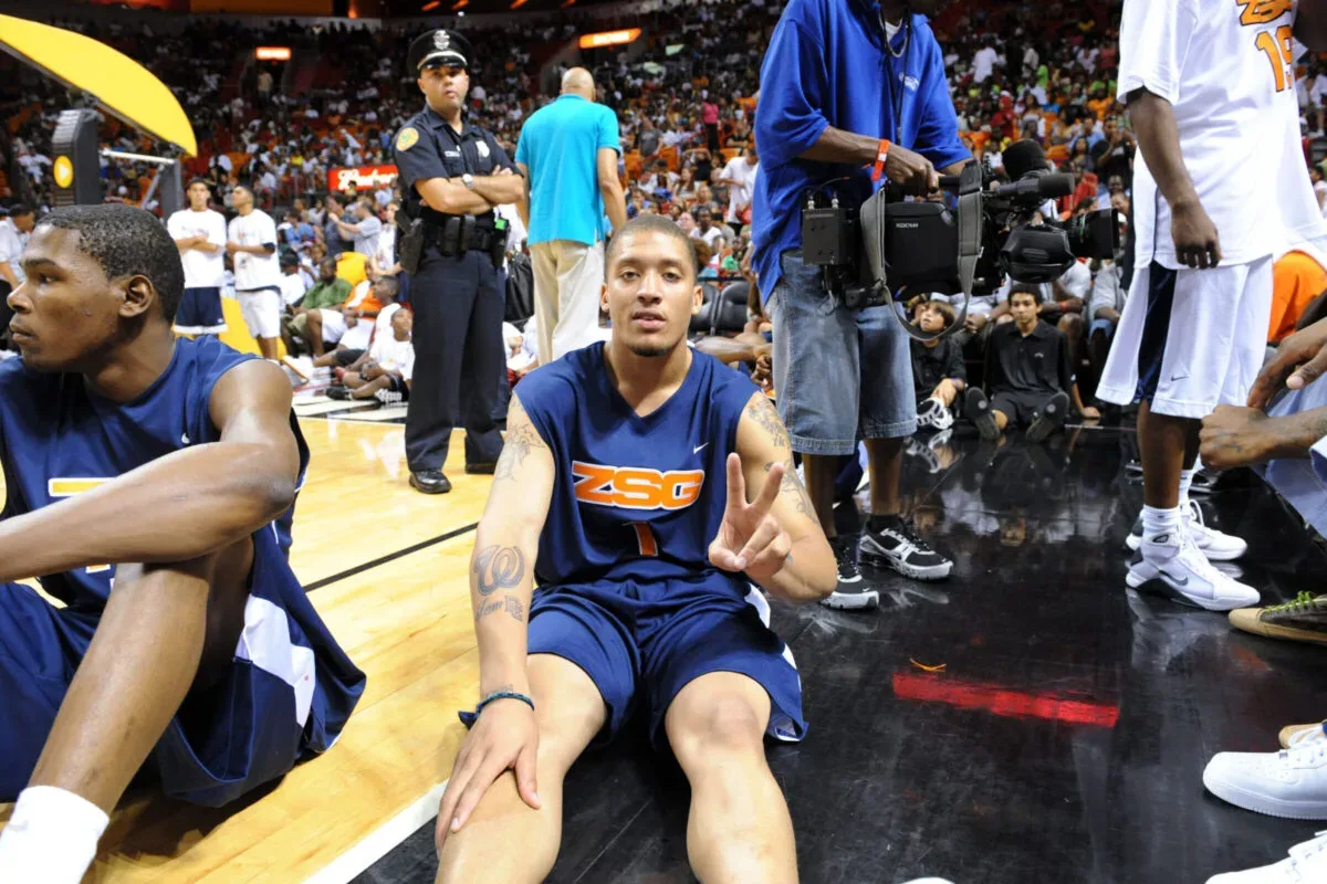 Michael Beasley and Delonte West at the Brand Risk 16 boxing event in Miami