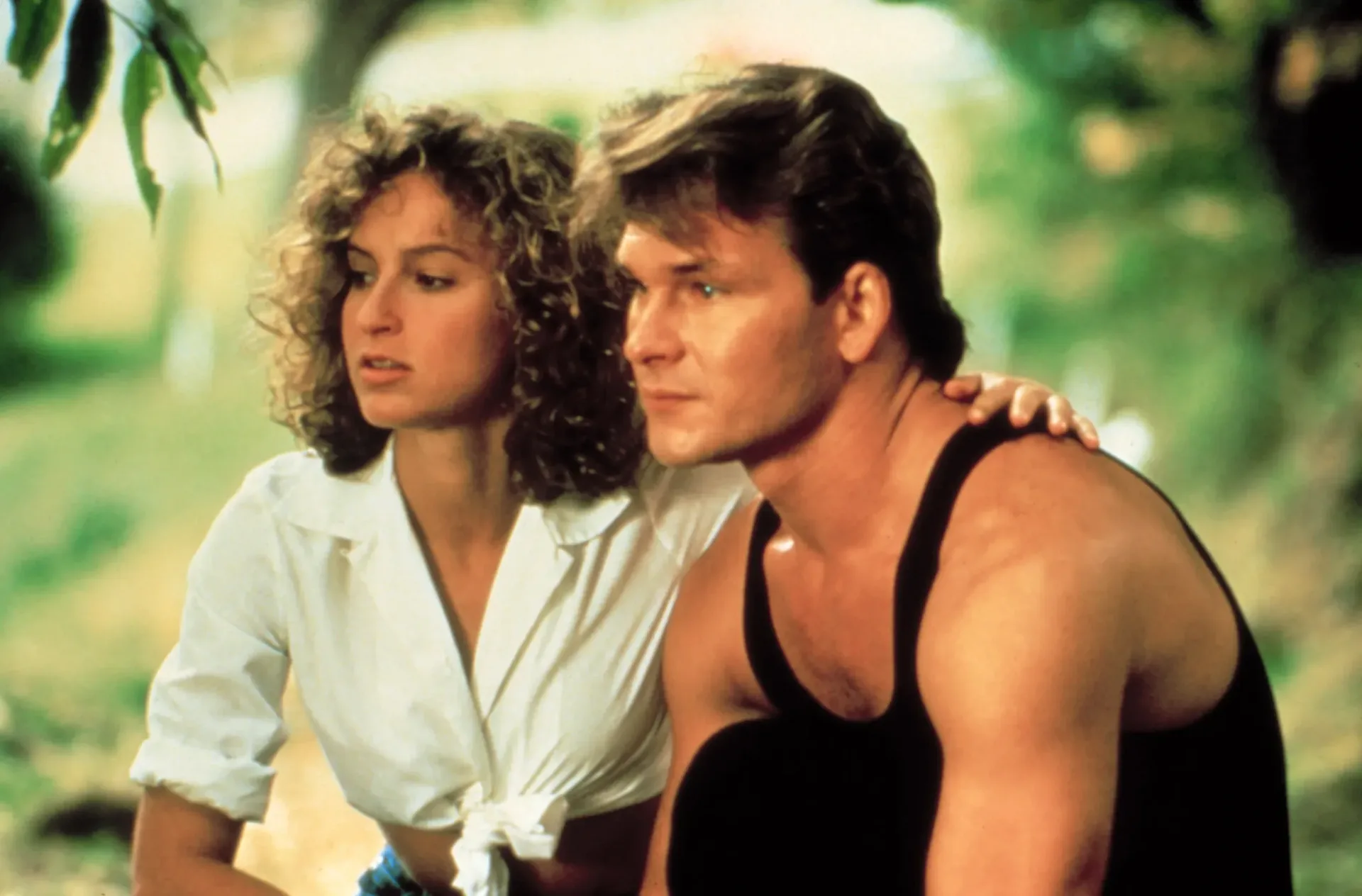 Annalese Starzec and Blake Zelesnikar lead Dirty Dancing: The Musical on Broadway