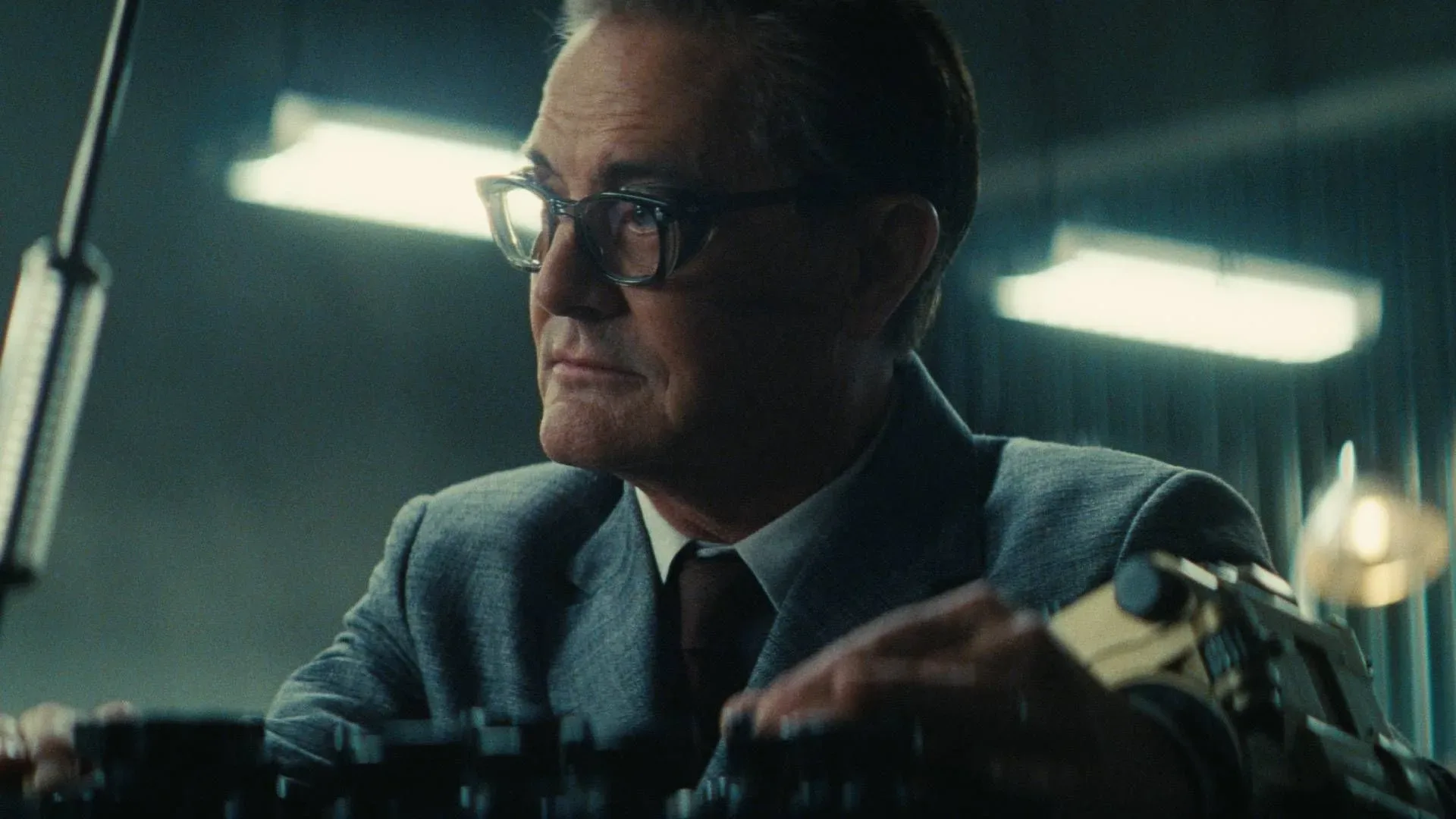 Kyle MacLachlan as Hank MacLean in Fallout