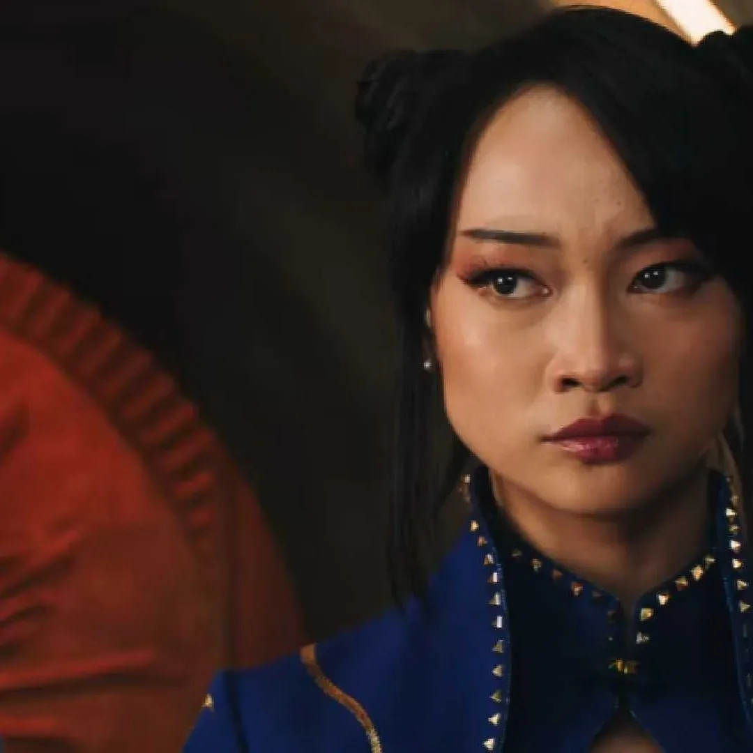 Chun-Li-inspired fighting pose for the Street Fighter movie