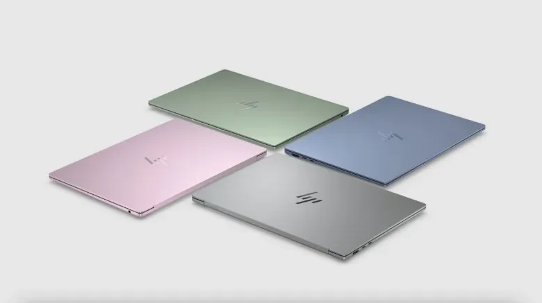 HP OmniBook 5 with a 180-degree display hinge